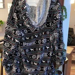 Victoria’s Secret Pink Robe